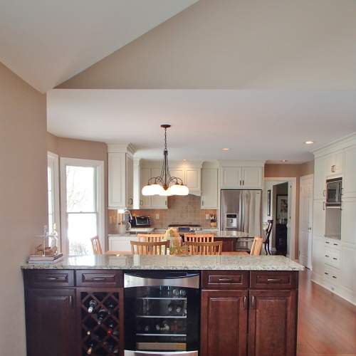 Traditional Kitchen & Family Room