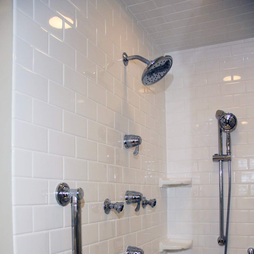 Traditional Master Bath With Carrara Marble > Bathrooms > Projects 