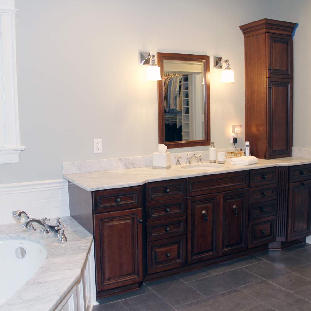 Traditional Master Bath With Carrara Marble > Bathrooms > Projects ...